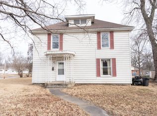 1003 S Maple Ave, Salisbury, MO 65281