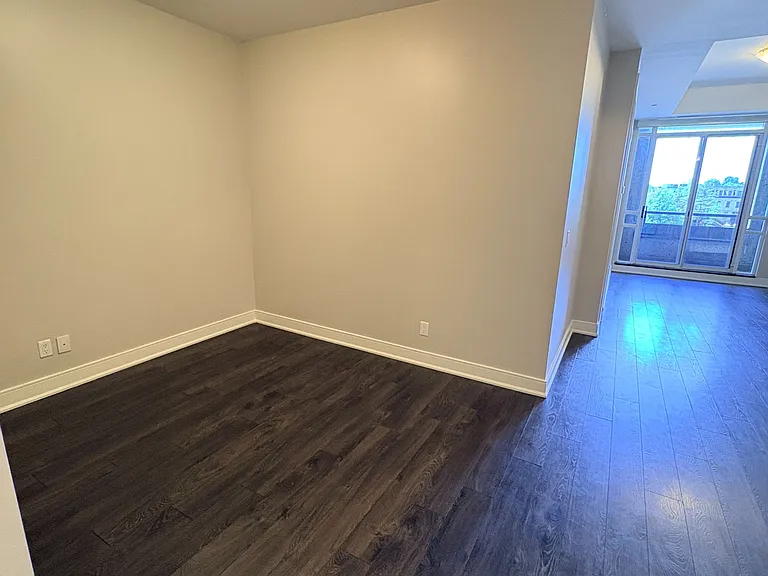 150 Main St W #504 — Photo 12