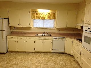 2nd image of 1352 E Northside Dr