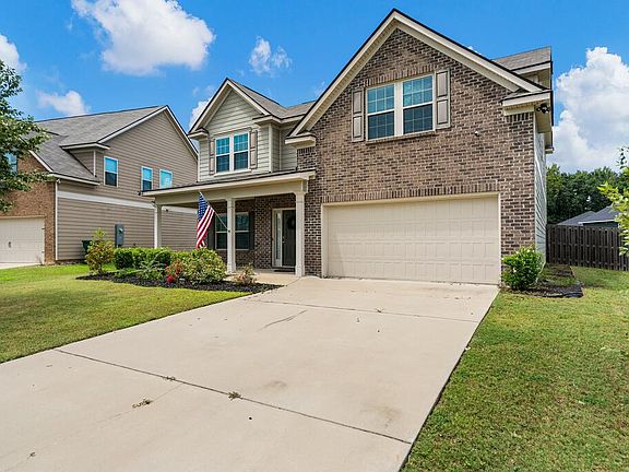 4th image of 314 Red Oak Pl