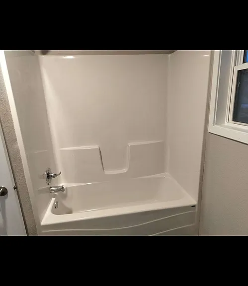 3303 E Bremer Ave — Photo 9