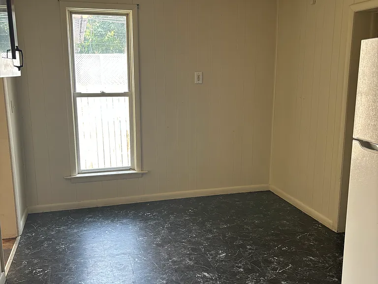 722 S Main St — Photo 12