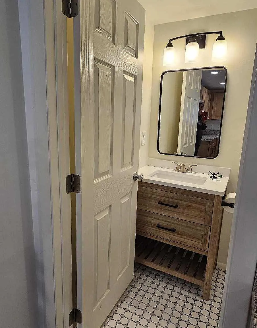 2 bed, 1000 sqft, $1,885 — Photo 4
