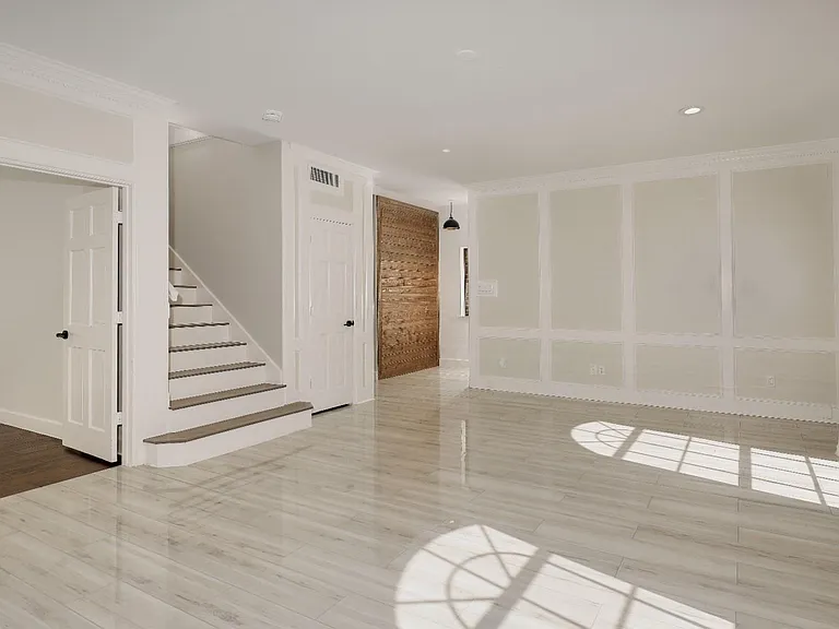 24 Hornsilver Pl — Photo 7