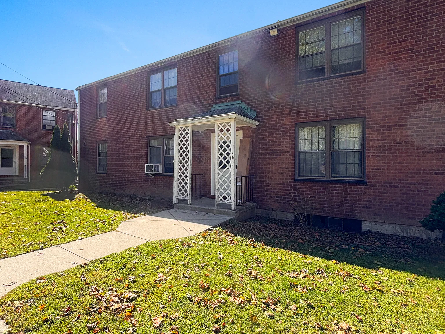 2 bed, 948 sqft, $2,100 — Photo 1