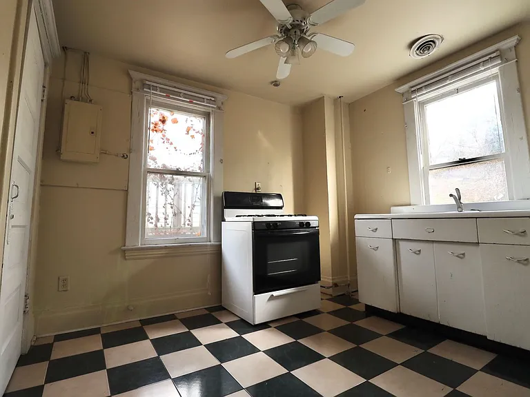 512 Pearl Ave — Photo 18