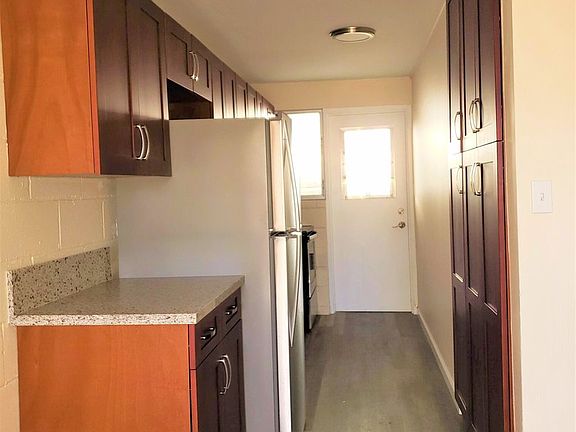 4th image of 2514 S Beretania St #A04