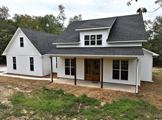 108 Waters Ln, Mena, AR 71953