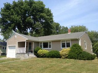 9 Elizabeth St, Westerly, RI 02891