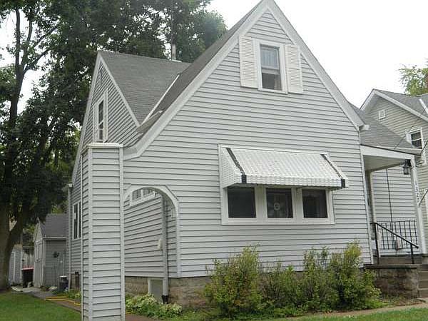 Corner lot location.