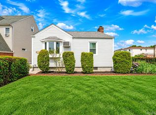 8602 241st Street, Bellerose, NY 11426