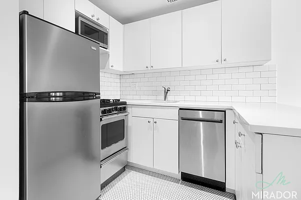 Rented by Mirador Real Estate | media 1