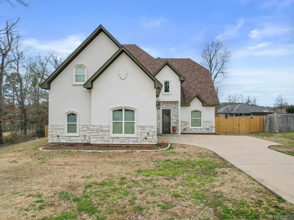 255 Towering Oaks Mdws, Longview, TX 75602