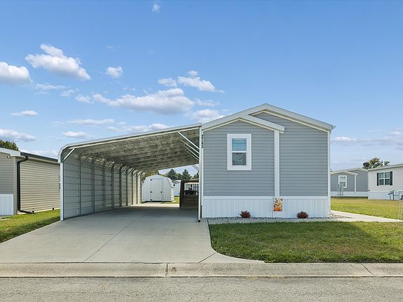 Exterior Image-1-Clayton C53 Camelot Village