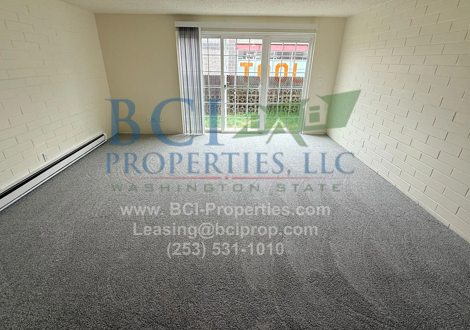 Deville Townhomes — Photo 2