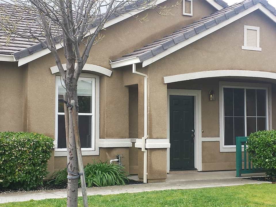 1st image of 1828 Chaparral Dr