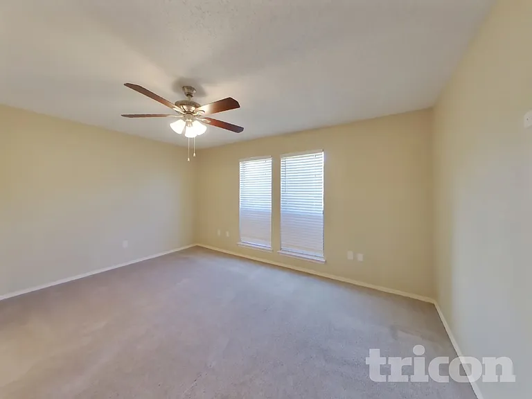 1015 Cedar Run Dr — Photo 9