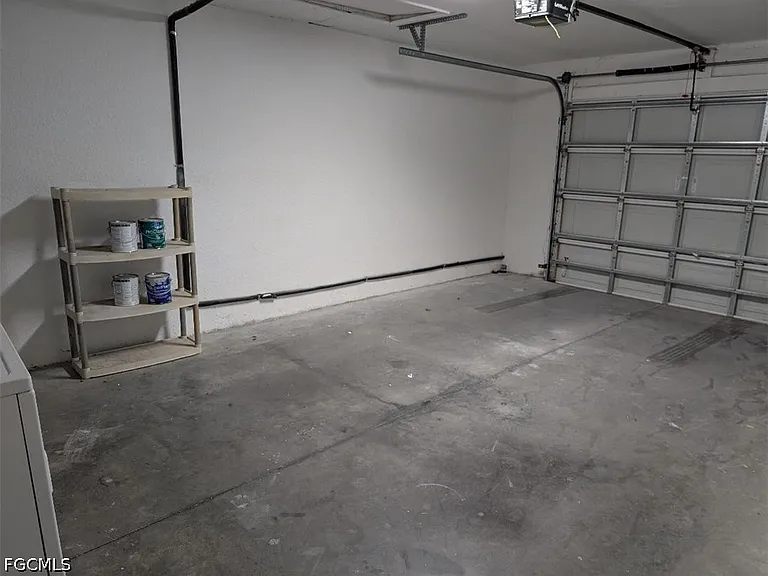 4409 SW 8th Ct — Photo 11