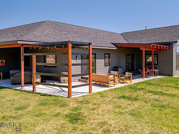 3rd image of 48 Canyon View Rd