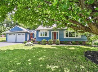 8556 E Seneca Tpke, Manlius, NY 13104