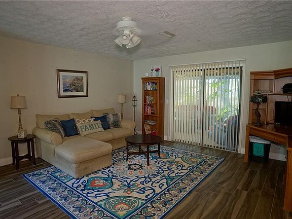 2nd image of 22146 Rosewall Ct