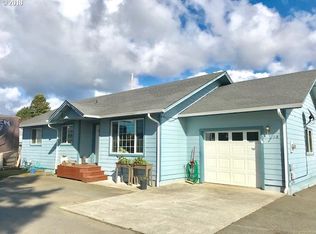 712 2nd St, Brookings, OR 97415