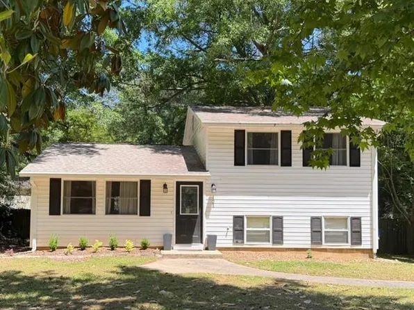 121 Sweetgum Rd, Peachtree City, GA 30269