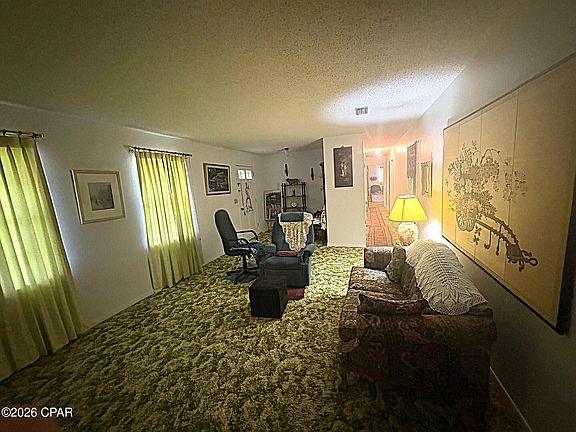 4th image of 4642 River Dr