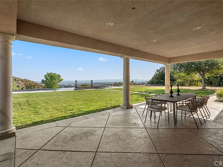 10727 W Stallion Ranch Rd — Photo 30