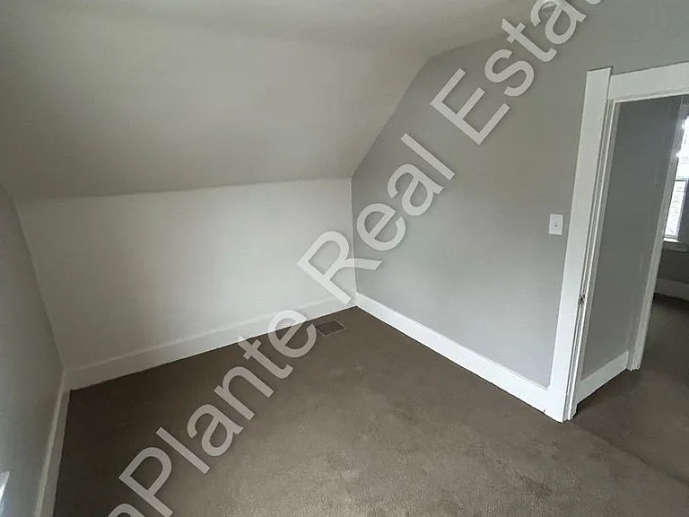 1804 Bigelow St — Photo 11