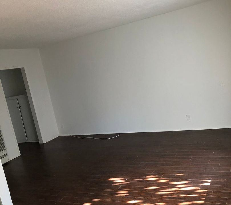 1st image of 12751 Matteson Ave APT 2