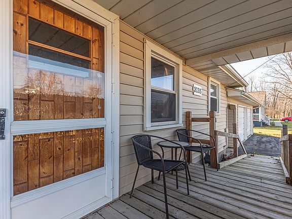 5th image of 20315 Huron River Dr