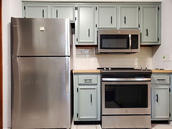 4th image of 6347 Johnnie Cir W
