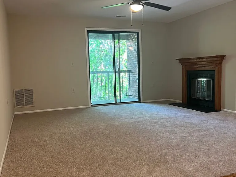 18130 Chalet Dr #303 — Photo 2