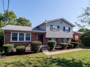 9419 Plumwood Rd, Louisville, KY 40291