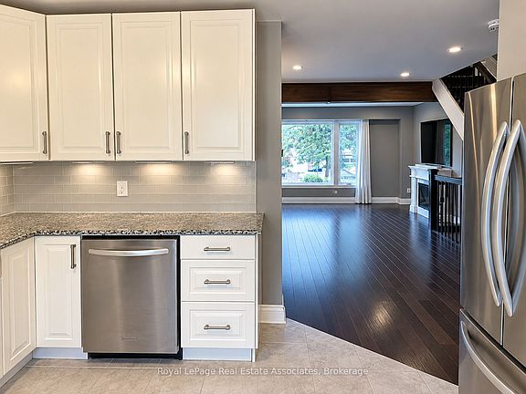 4th image of 2440 Bromsgrove Rd #125