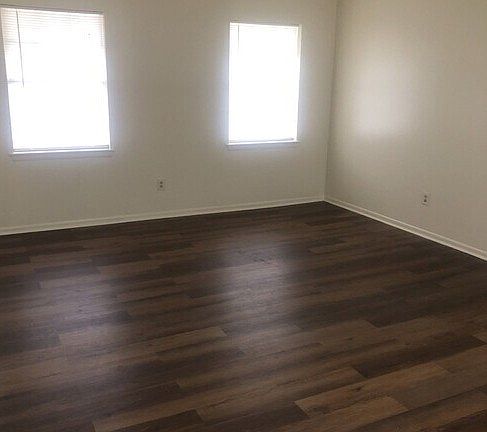 2nd image of 24505 Sherwood Dr #15