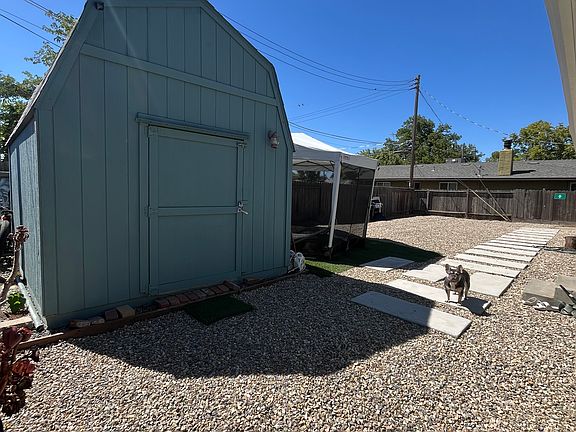 4th image of 4740 71st St