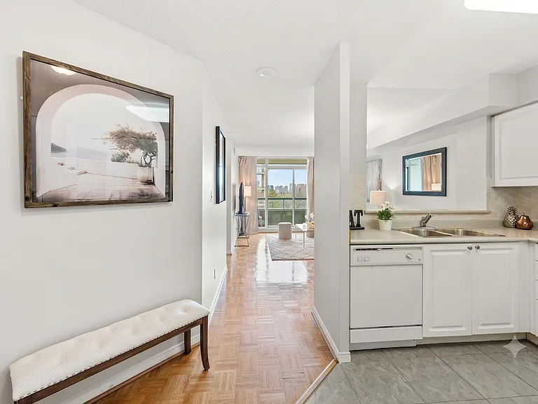 5 Emerald Ln — Photo 6