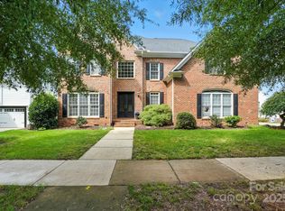 16135 Hallaton Dr, Huntersville, NC 28078