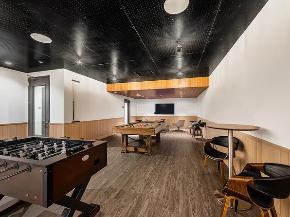 575 4th Avenue image 16 of 20