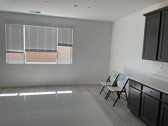 3rd image of 8675 Oldfield Way