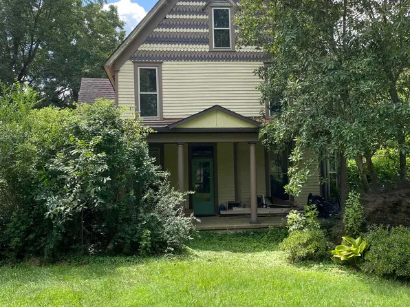 252 W Court St, Bardwell, KY 42023