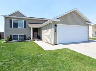 338 Maple Point Blvd, Mapleton, ND 58059