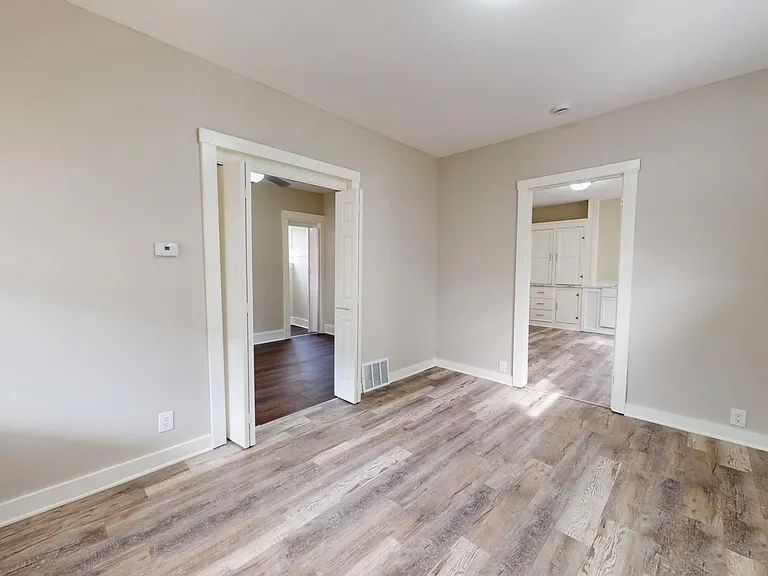 4420 Bush Ave — Photo 22