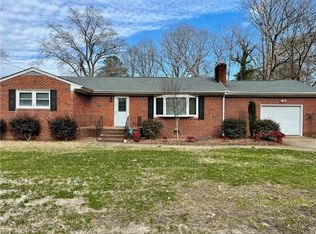 208 Harris Grove Ln, Yorktown, VA 23692