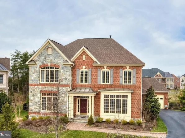 13796 Necklace Ct, Chantilly, VA 20151