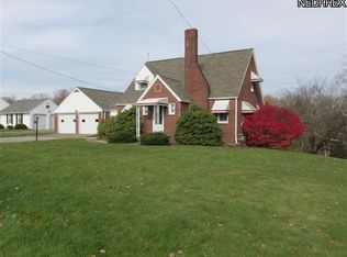 212 Roosevelt Ave, Waynesburg, OH 44688