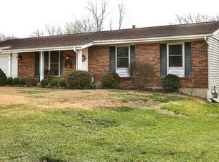 4142 Bridgehampton Dr, Saint Charles, MO 63304