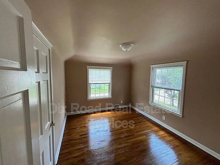 502 N Dick Ave — Photo 29